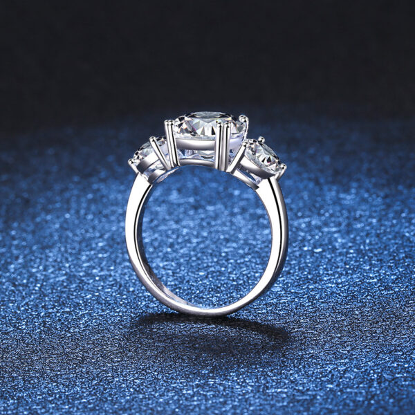Sansheng Stone 3 Carat Forever One Moissanite Solitaire Ring - Image 3