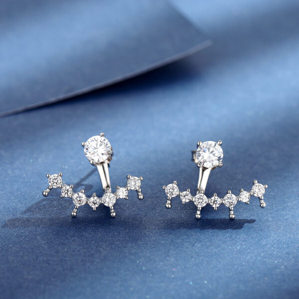 Crescent boat earrings with adjustable height and multiple wearing methods, 50-point moissanite diamonds