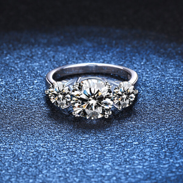 Sansheng Stone 3 Carat Forever One Moissanite Solitaire Ring - Image 2